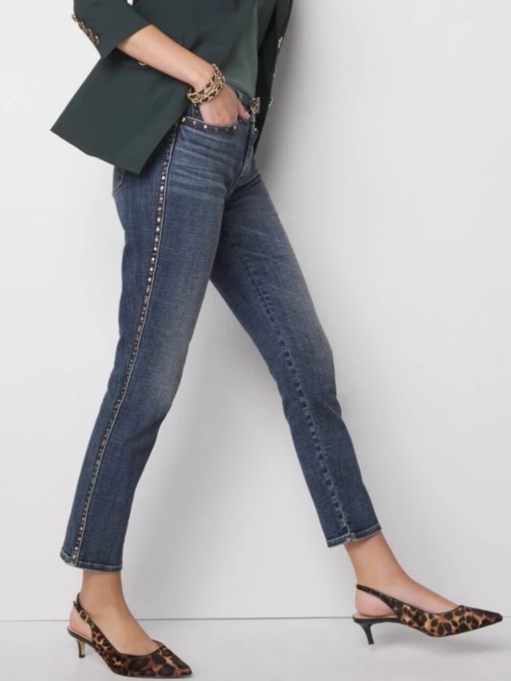 WHBM Mid-Rise Everyday Soft Denim Studded Girlfriend Jeans size 10